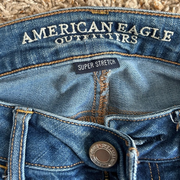 American Eagle Traditional Blue Skinny Jeans - Size 2 Short - Picture 4 of 6